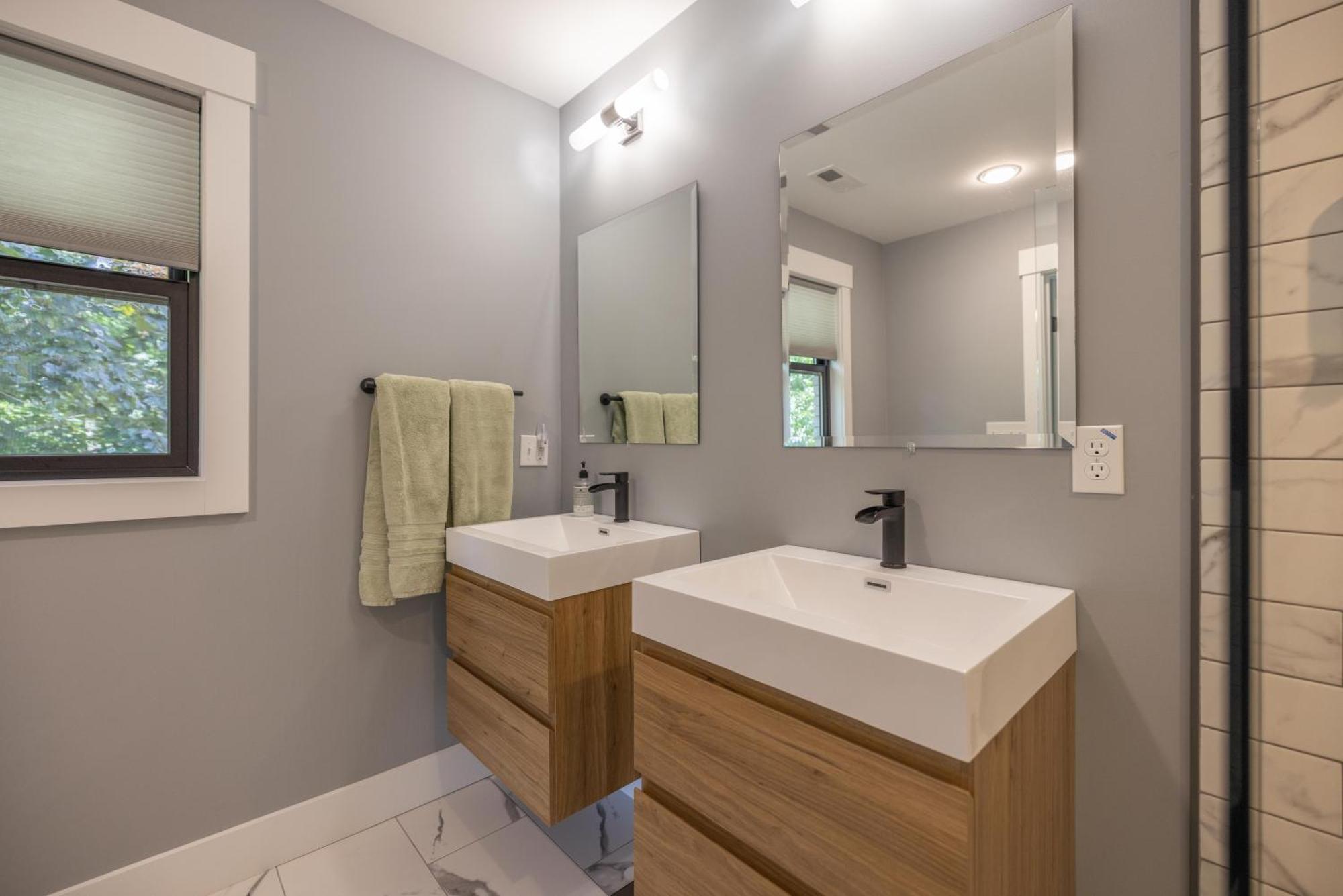 فيلا Mid-Century Modern Impeccable Remodel With Hot Tub آشفيل المظهر الخارجي الصورة