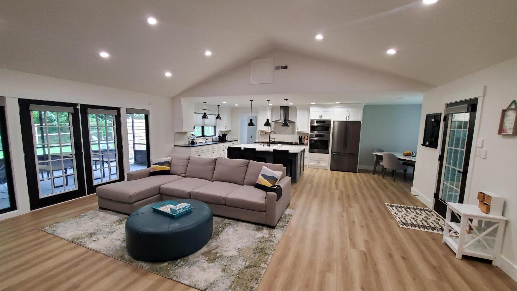 فيلا Mid-Century Modern Impeccable Remodel With Hot Tub آشفيل المظهر الخارجي الصورة